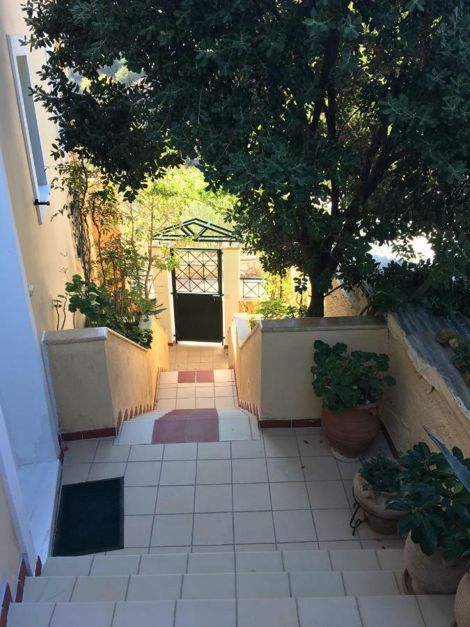 Villa Tzitzifies Kourouklata Exterior foto
